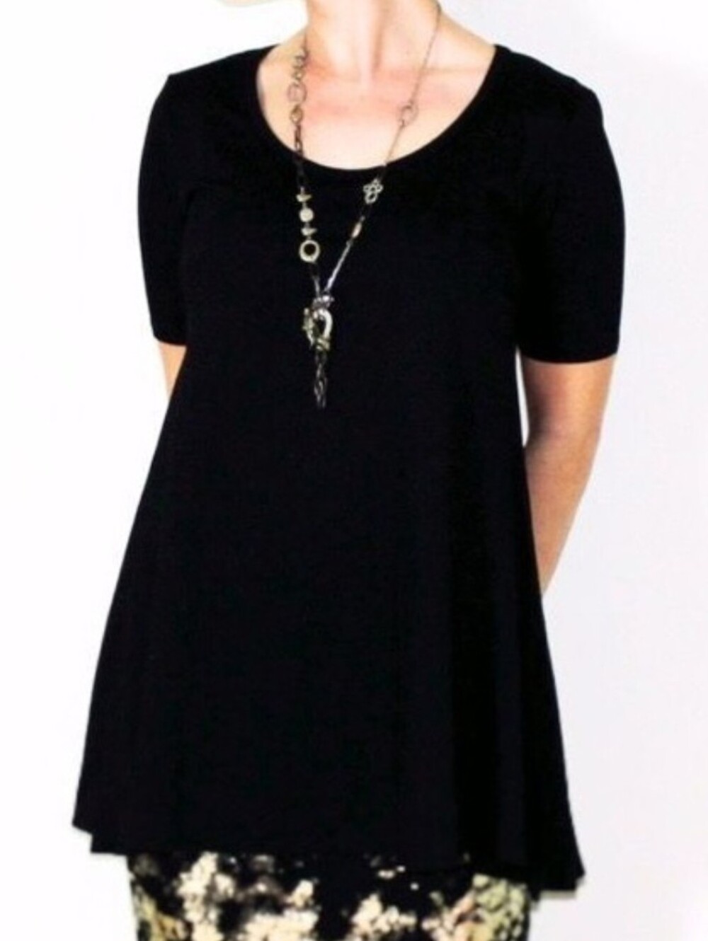 Solid Black Lularoe Perfect T Noir Collection - Small - NWT